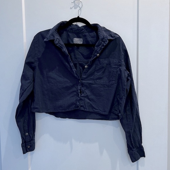 universal thread crop button down - Picture 1 of 5